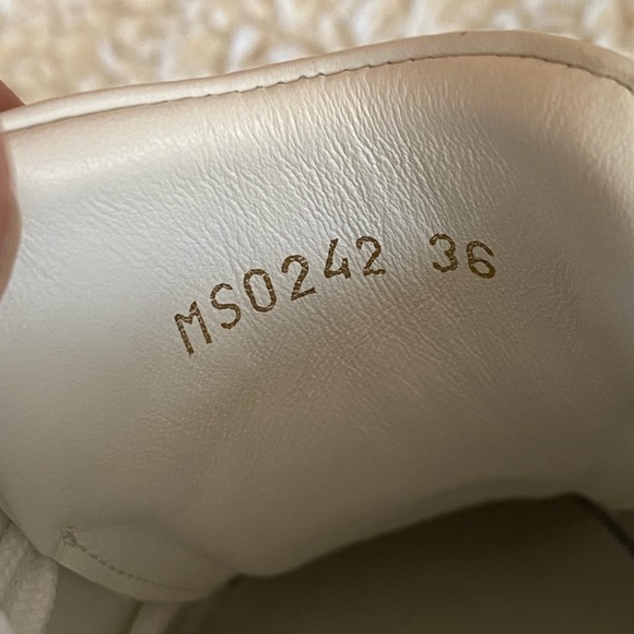 Louis Vuitton time out sneaker - Picture 10 of 17